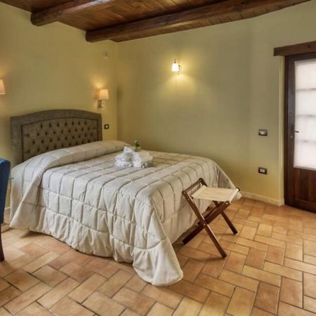 Pompagnano Borgo Incantato Spoleto מראה חיצוני תמונה