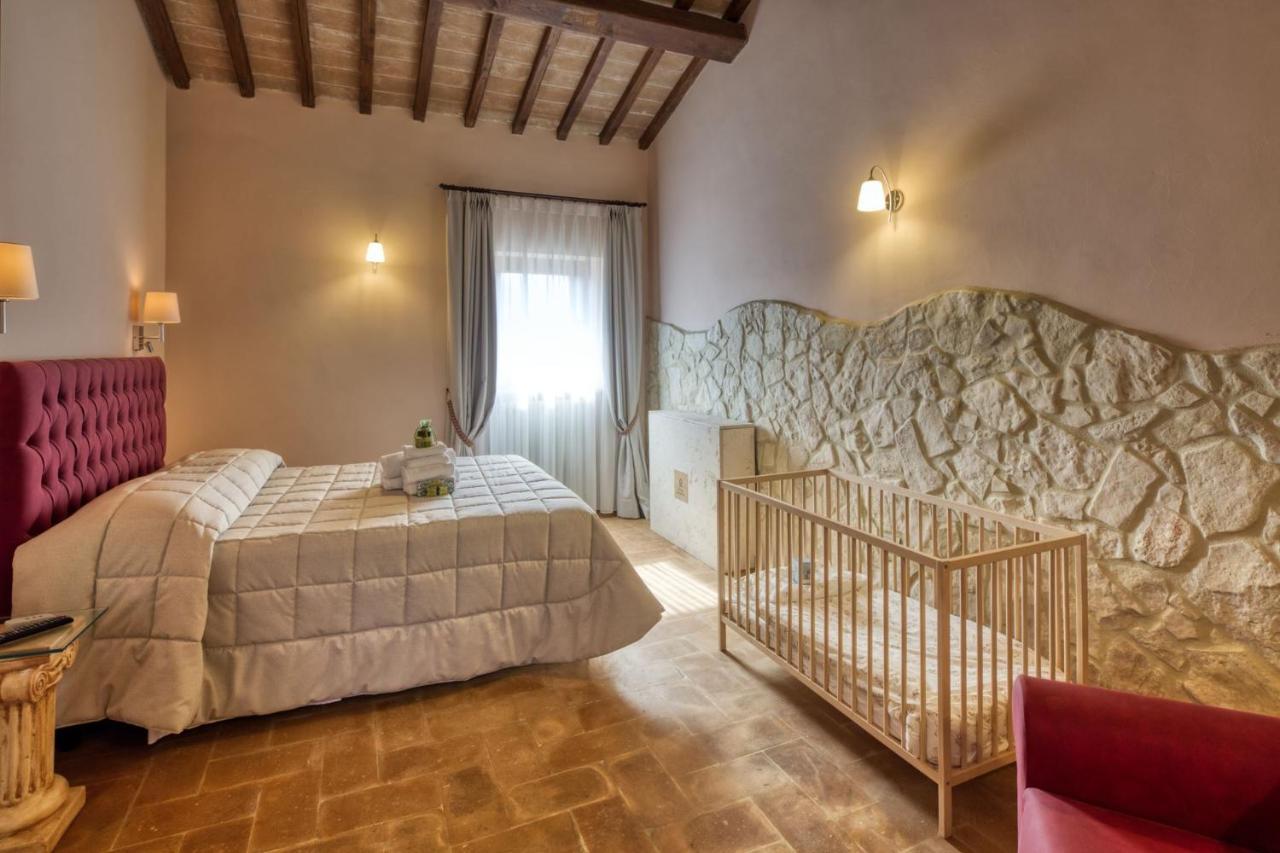Pompagnano Borgo Incantato Spoleto מראה חיצוני תמונה