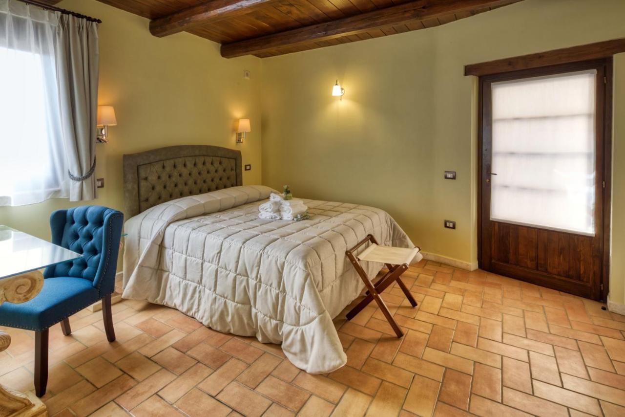 Pompagnano Borgo Incantato Spoleto מראה חיצוני תמונה