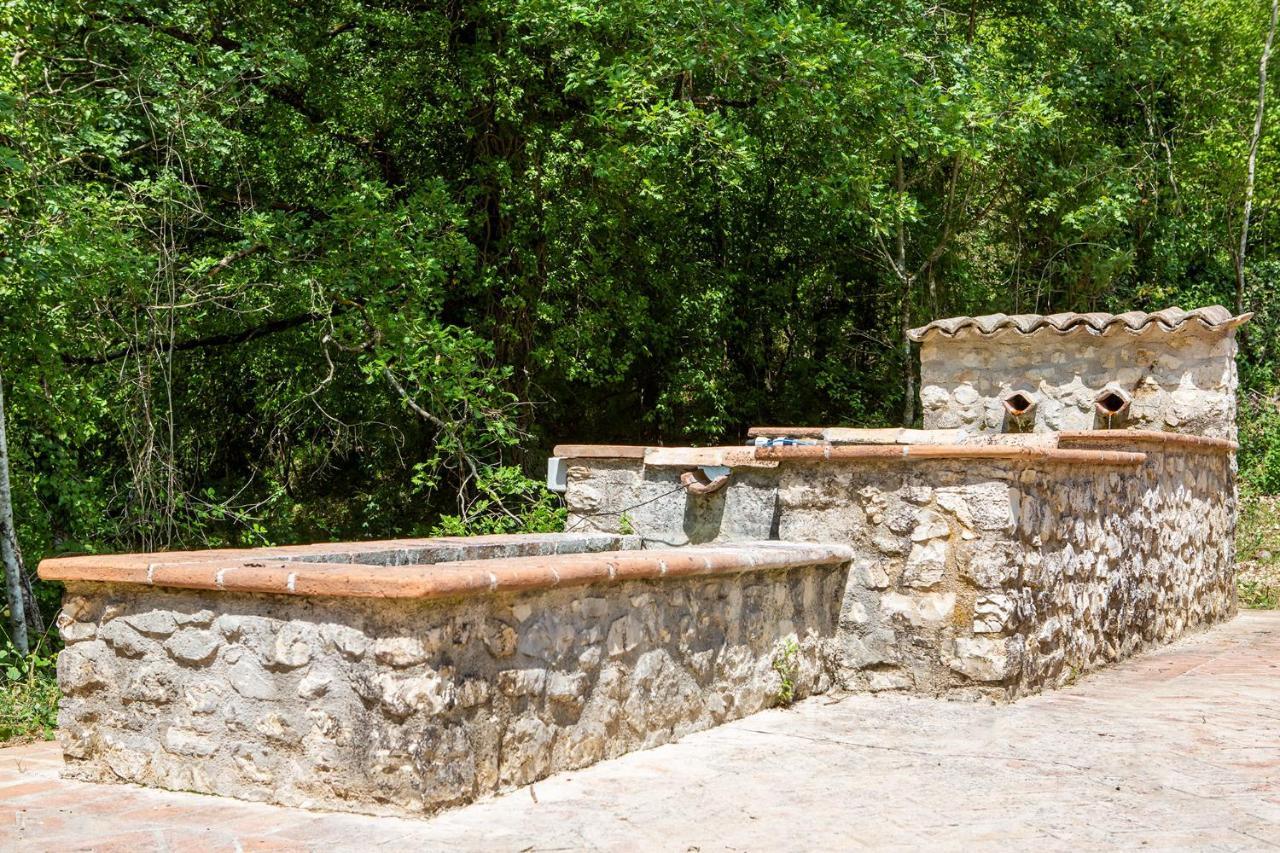 Pompagnano Borgo Incantato Spoleto מראה חיצוני תמונה