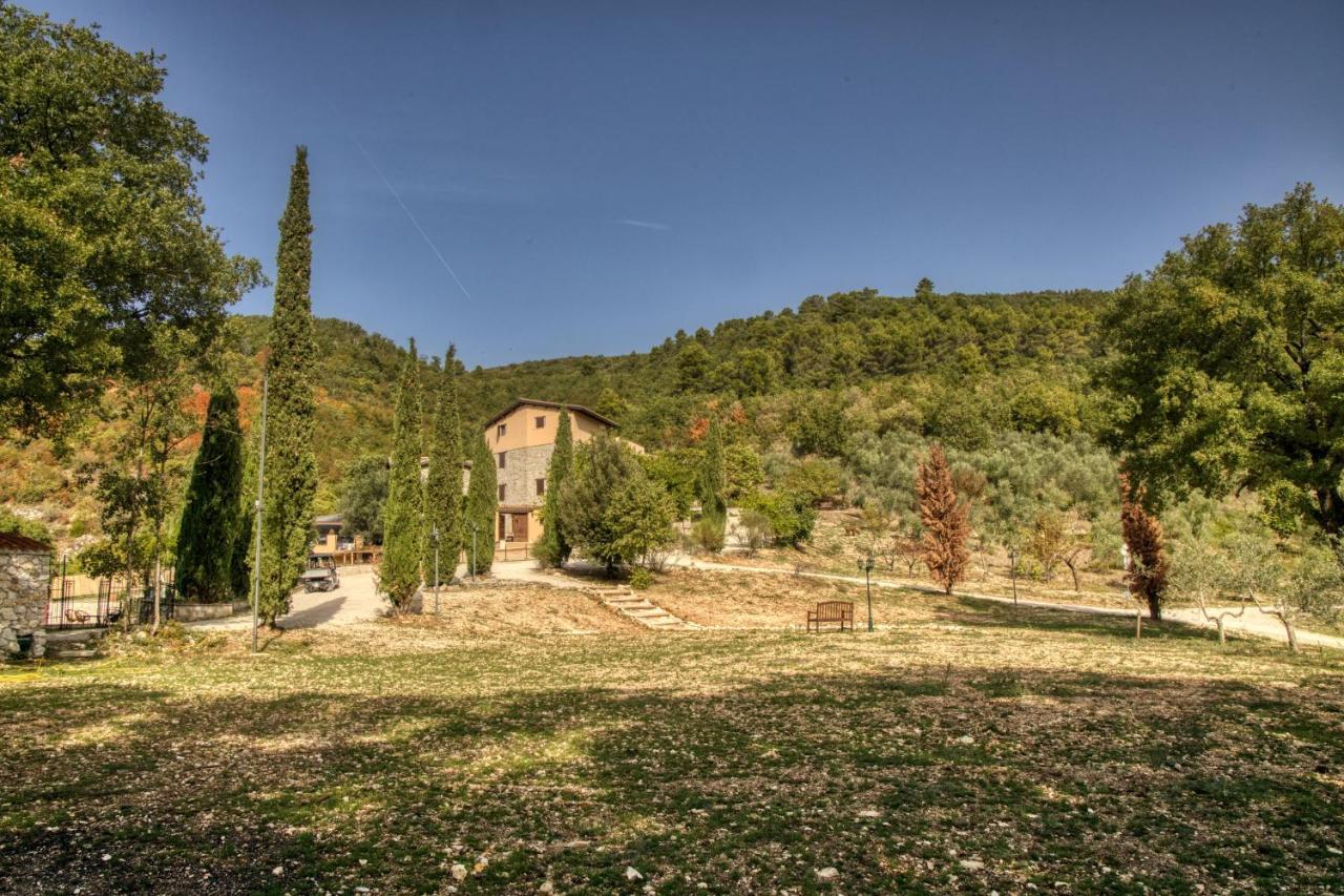 Pompagnano Borgo Incantato Spoleto מראה חיצוני תמונה